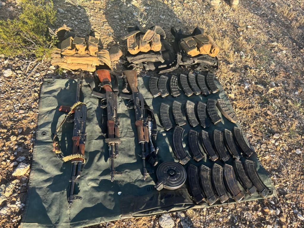 Avanza investigación de ataque armado en carretera Sonoyta-Caborca; asegurados vehículo, armas y cartuchos tras operativo de búsqueda de los&nbsp;responsables