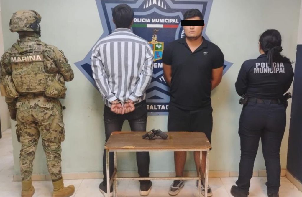 DETIENE SSPM A 3 PRESUNTOS, ASEGURANDO UN ARMA DE FUEGO Y OBJETO&nbsp;PUNZOCORTANTE