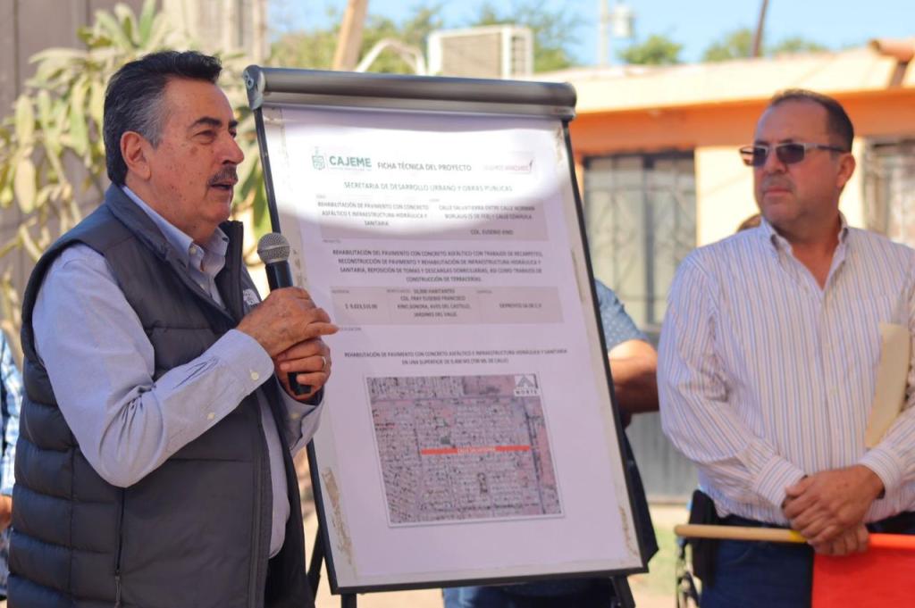 DA BANDERAZO JAVIER LAMARQUE A OBRA DE PAVIMENTACIÓN E INFRAESTRUCTURA HIDROSANITARIA EN CALLE&nbsp;SALVATIERRA