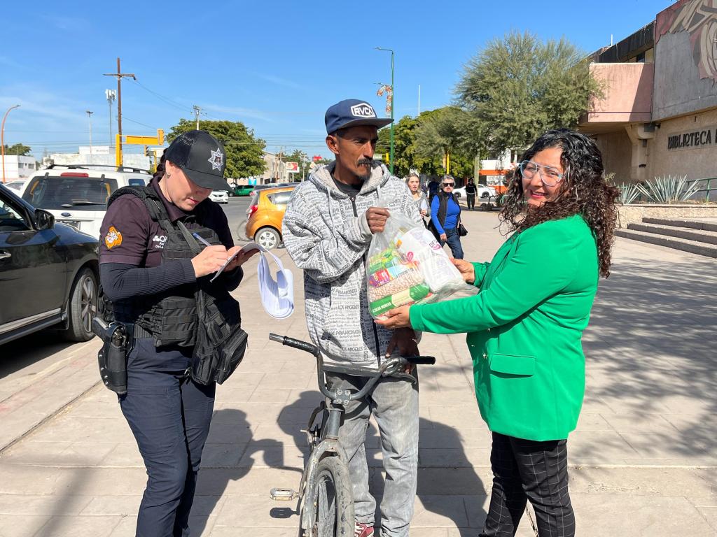 ENTREGAN SSPM Y DIF CAJEME DESPENSAS A INTEGRANTES DEL PROGRAMA&nbsp;“LAVACARROS”