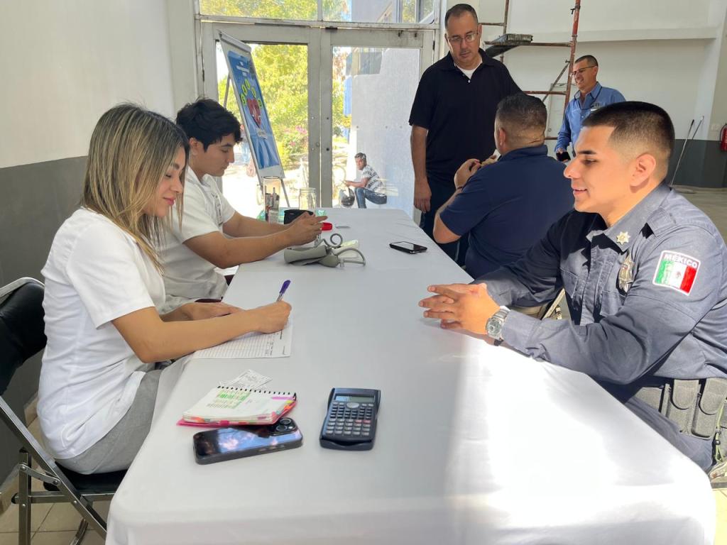 INSTALAN MÓDULO DE ATENCIÓN MÉDICA PARA LAS Y LOS POLICÍAS DE CAJEME POR DÍA INTERNACIONAL DE LA SALUD