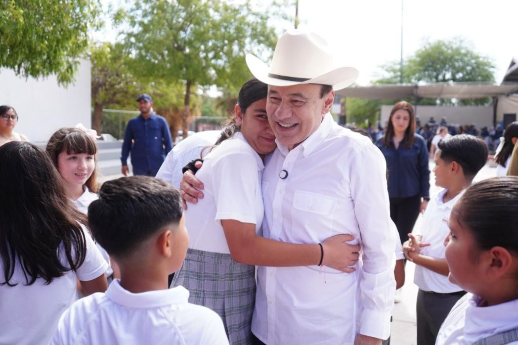 Compromiso cumplido: Gobernador Durazo avanza con entrega de uniformes gratuitos en 67&nbsp;municipios