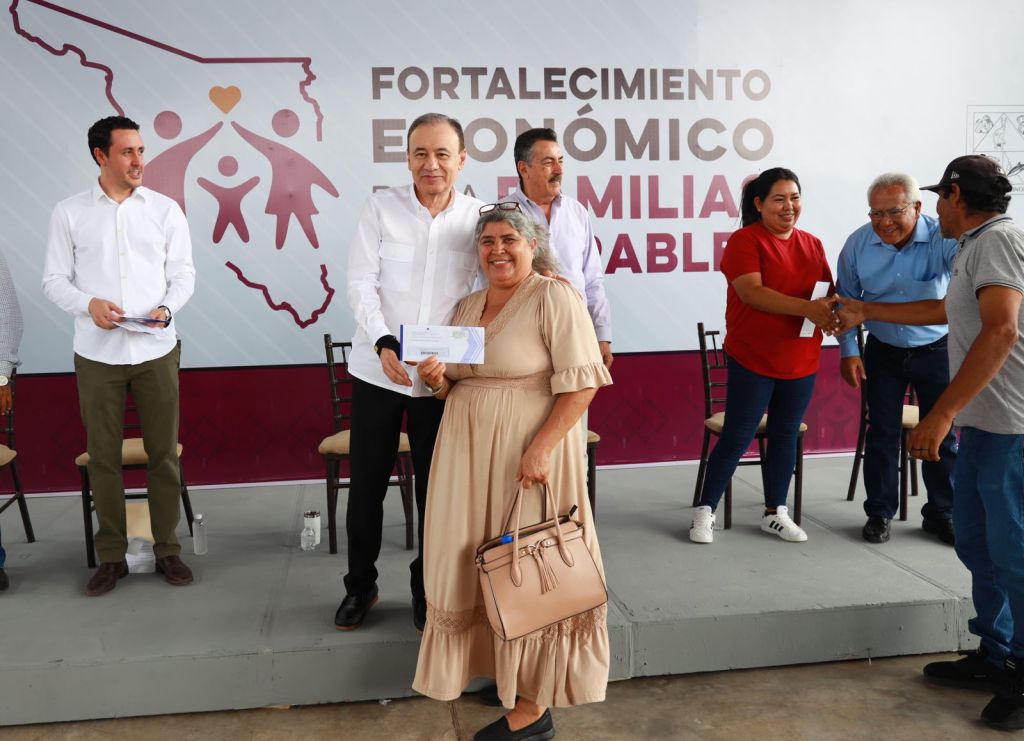 Con inversión social histórica, transporte renovado y calles rehabilitadas, Gobernador Durazo cumple a familias del&nbsp;sur