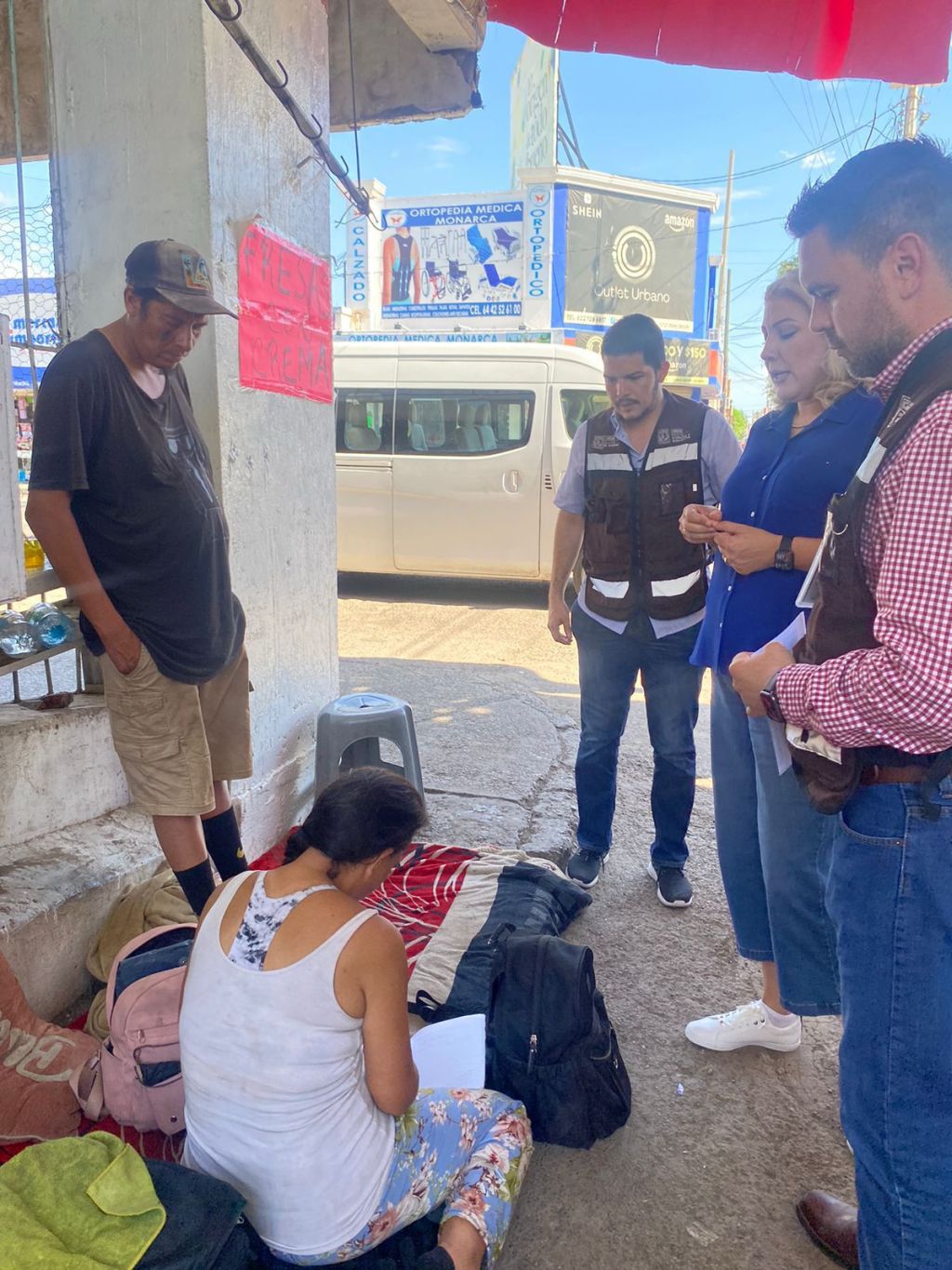 DIF CAJEME Y OFICINA DE ATENCIÓN A MIGRANTES DEL ESTADO DE SONORA, APOYAN A PAREJA DEPORTADA EN SITUACIÓN&nbsp;VULNERABLE