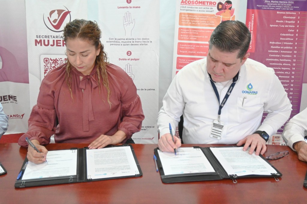 FIRMAN CONVENIO DE COLABORACIÓN SECRETARÍA DE LA MUJER DE CAJEME Y OOMAPASC