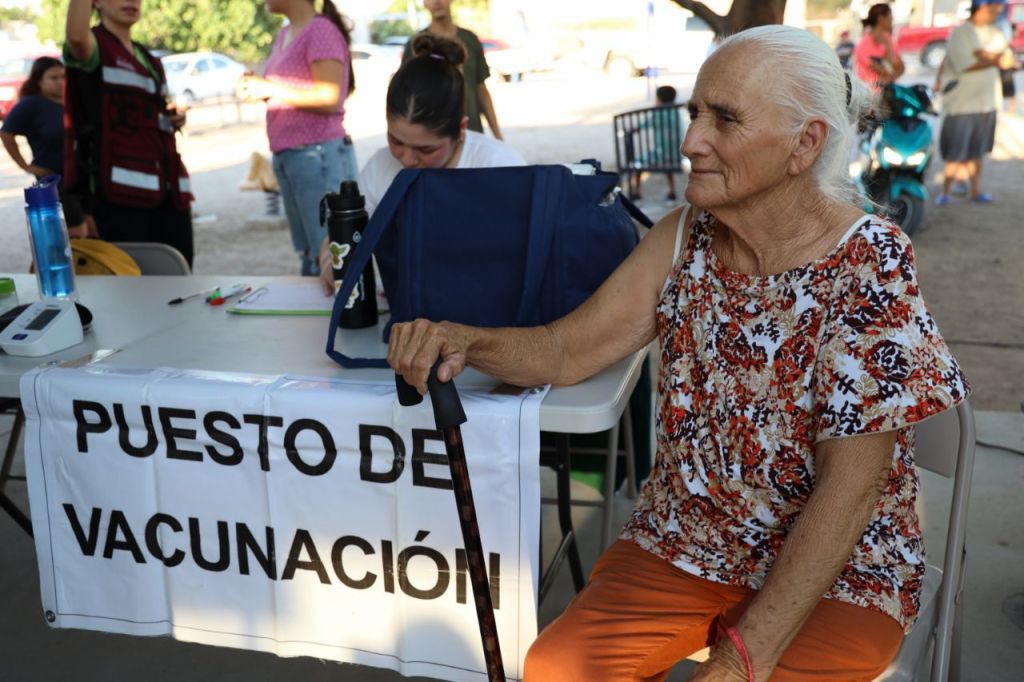 Gobernador Durazo cumple a familias de la colonia Las Peredas con servicios gratuitos de “Sonora&nbsp;Atiende”