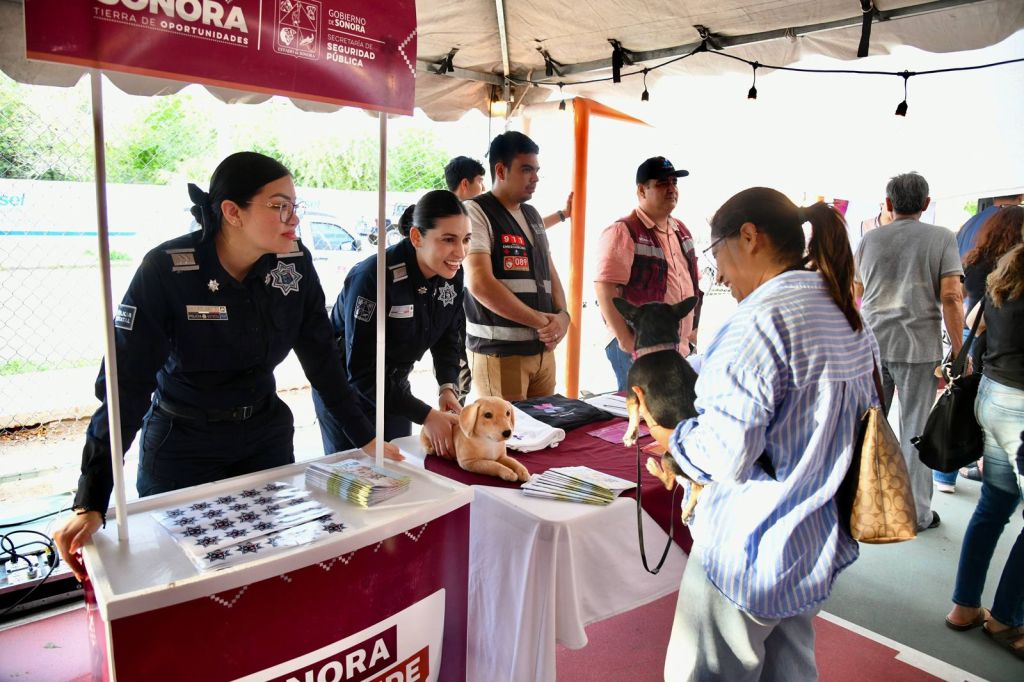 Gobernador Durazo beneficia a vecinos de la colonia Choyal con jornada “Sonora&nbsp;Atiende”