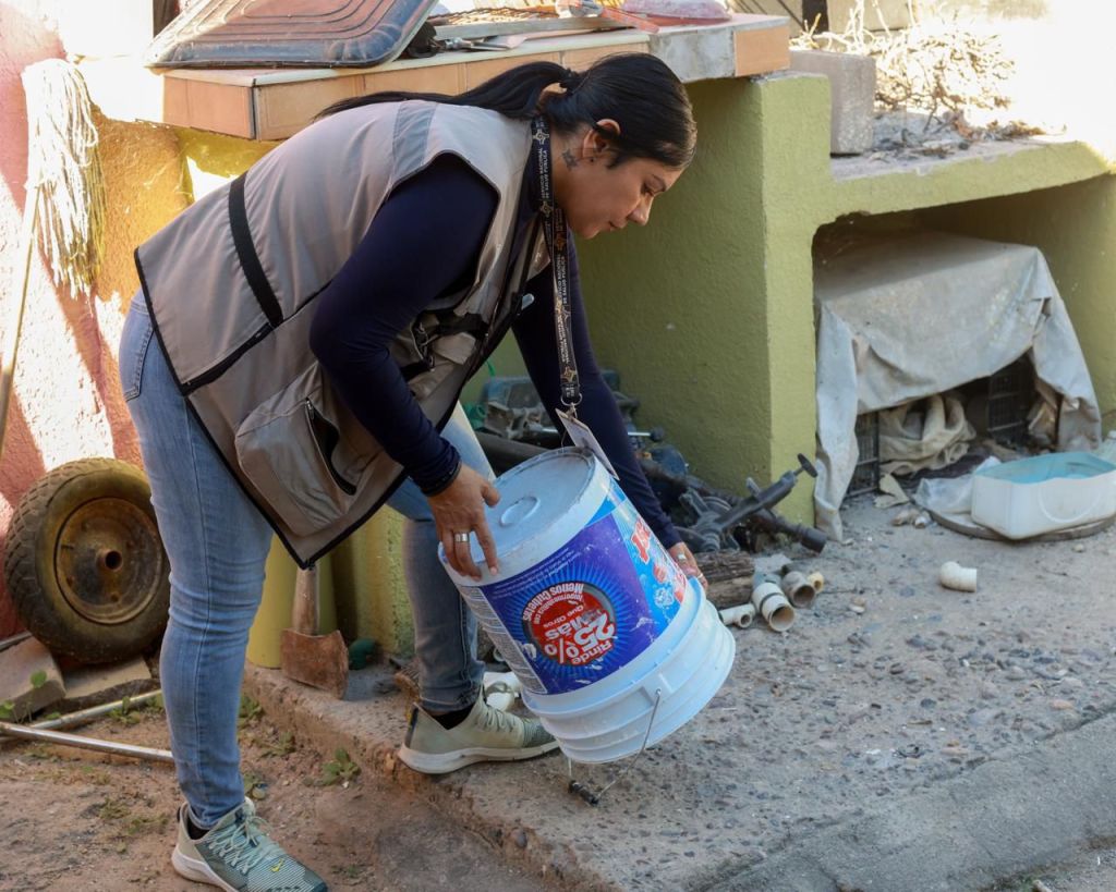Salud Sonora exhorta a la población a mantener limpios los hogares para evitar enfermarse de&nbsp;dengue