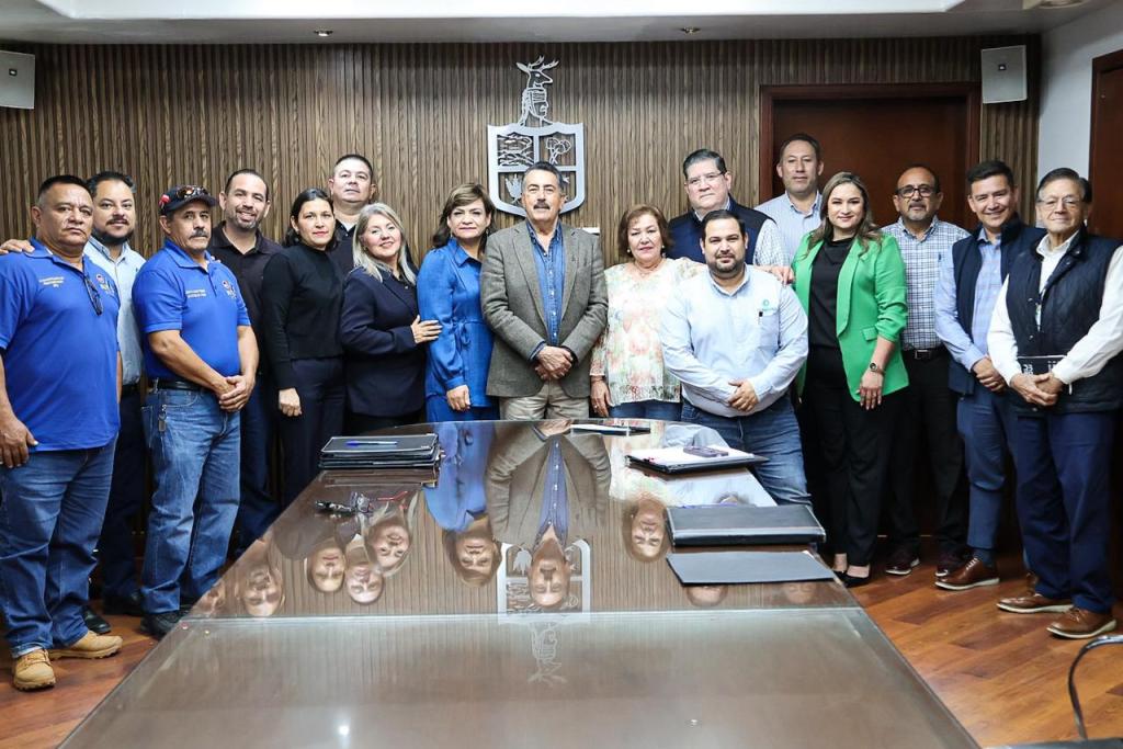 AVALA JAVIER LAMARQUE FIRMA DEL CONTRATO COLECTIVO DE TRABAJO ENTRE OOMPASC Y SUTOC PARA EL PERIODO&nbsp;2026-2028