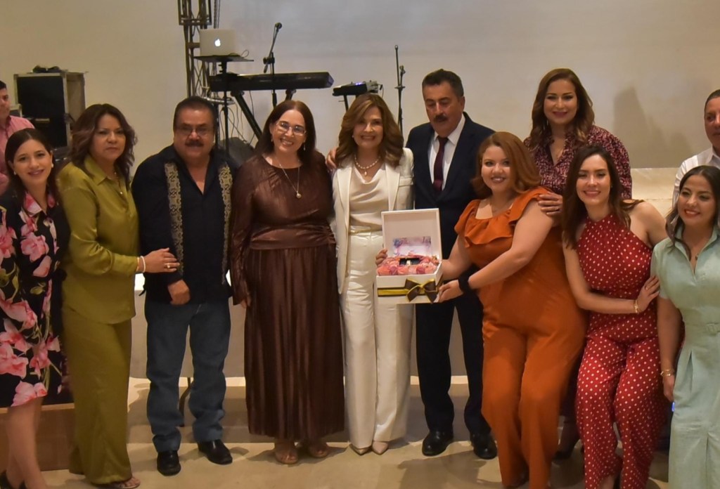 FESTEJA GOBIERNO MUNICIPAL A MÁS DE 800 MADRES TRABAJADORAS EN SU&nbsp;DÍA