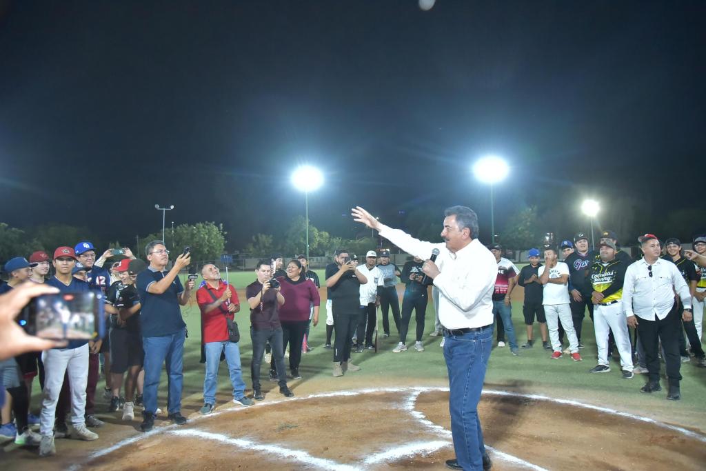 Ilumina Lamarque espacio deportivo para el&nbsp;pueblo