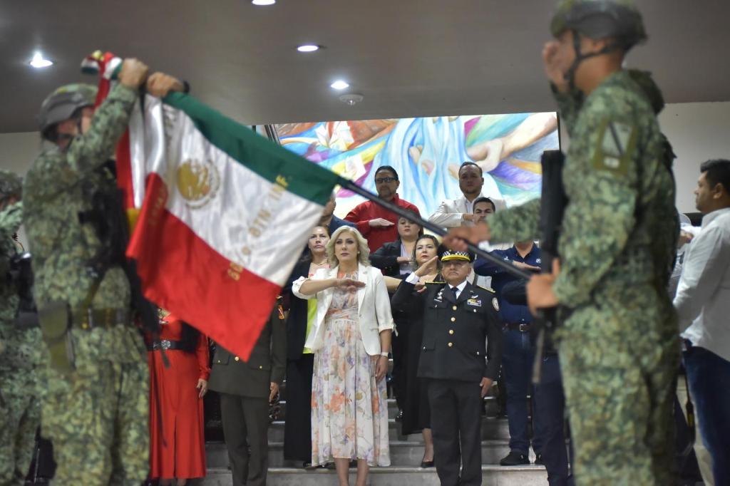 PRESIDE CLAUDIA SANTACRUZ CONMEMORACIÓN CÍVICA POR EL 216 ANIVERSARIO DE LA&nbsp;INDEPENDENCIA